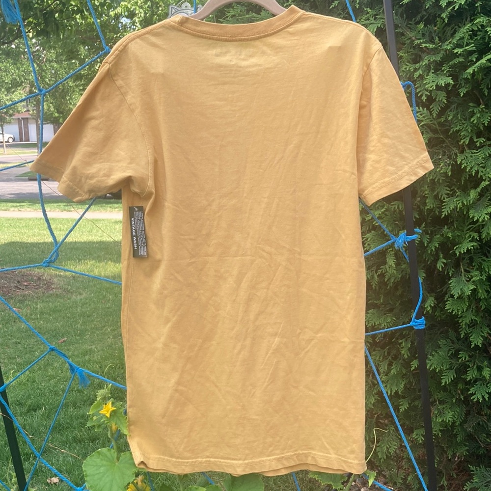 🍁Swiped Anime T-shirt in Small - Picture 4 of 5